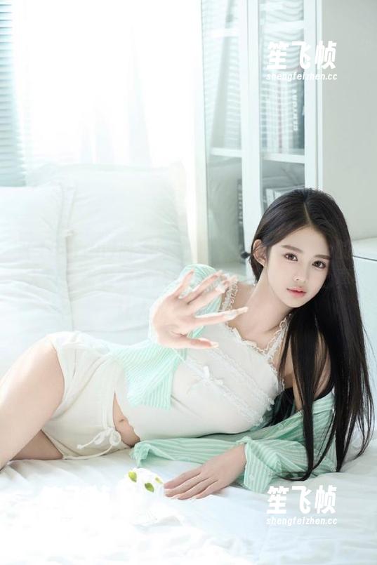 时不时就想去逛逛166fun的入口，看看哪些新鲜事儿，那种好奇心真让人难以抵挡啊。