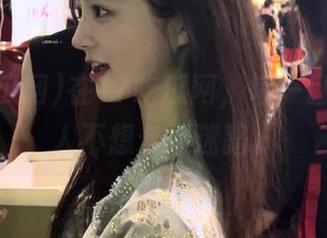在17吃瓜网，每一口瓜都让人不想永不迷路。