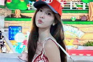 “51fun”网页：吃瓜太开心，仿佛自己也成了主角！