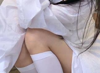 51fun让人忍不住收藏那些故事，结果一天都发呆不动。