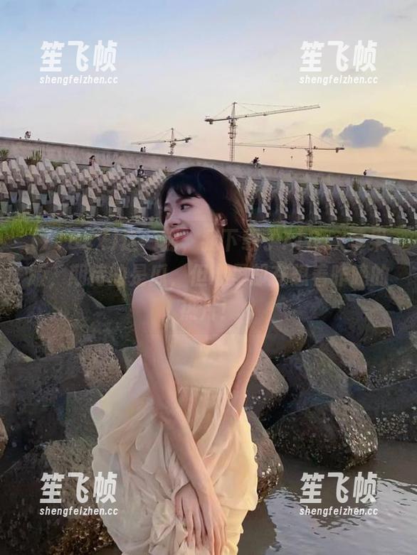 718sx 这一刻,我下载了718sx苹果版,期待的是瓜,但心里却在想着昨晚的热片!