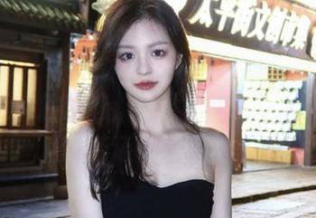 当我登录718sx，感觉自己终于摆脱现实的烦恼，全世界都在这，唯独那杯茶还在我手里。