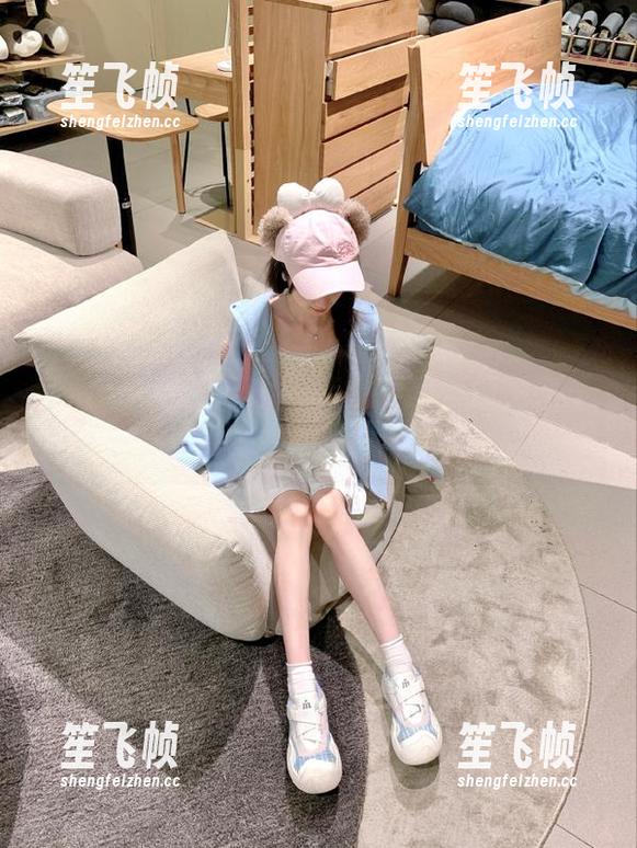 hl hl01更新,有点小迷幻,像是在瞎转圈的鸭子!
