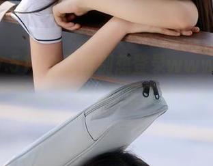 今天特别想登录www.51cg1.fun，听说那边的瓜里藏着个小惊喜！