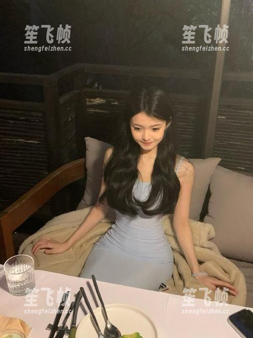 zztt 下载zztt21app后,整天都在默默猜测这一戳到底在说明啥…