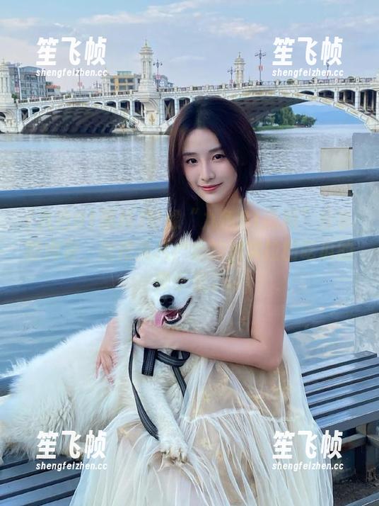 九色91黑料 好像“九色91黑料”分享的内容,能把我从严肃的现实拉回吃瓜的快乐里。
