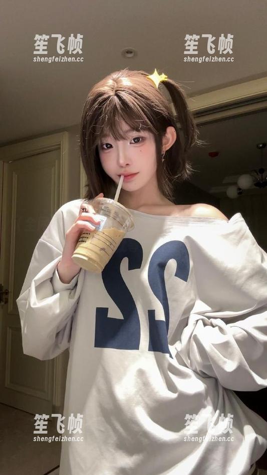 一条通往“全网吃瓜”的传送门，趣闻就等你来接收！