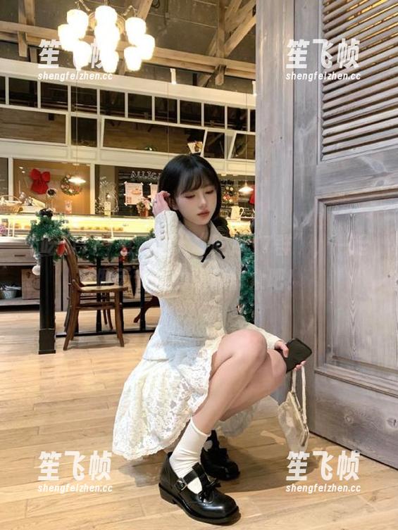 免费加入“吃瓜17群”，一起做无节操的吃瓜群众吧！