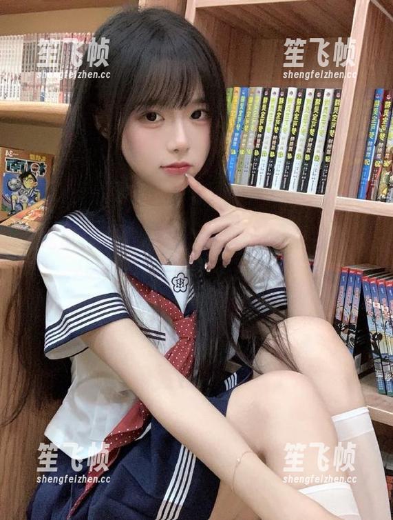 吃瓜17 吃瓜17发布的各种群应有尽有,这小子真的是“八卦天才”!