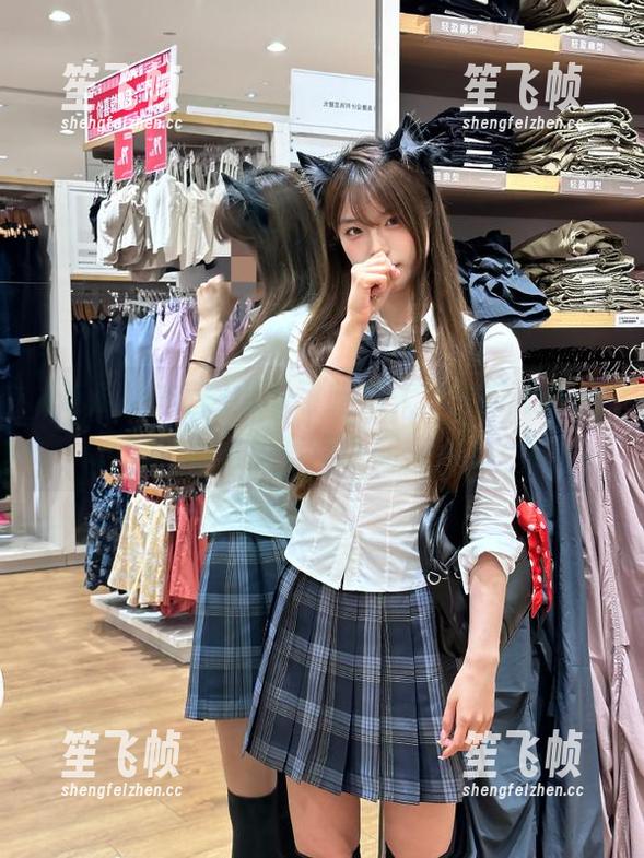 刚下了吃瓜大本营苹果版，心里却有点小期待…