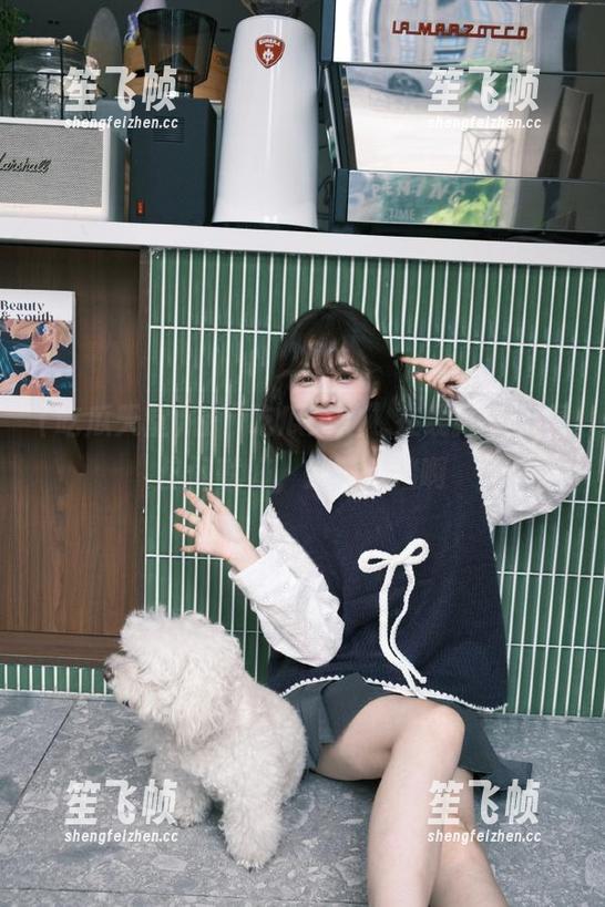 吃瓜天堂 在“吃瓜天堂”在线打卡,看热闹就好,别带情绪啊