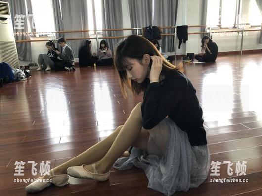 吃瓜网 吃瓜网视频曝光:你能看出其中的暧昧吗?