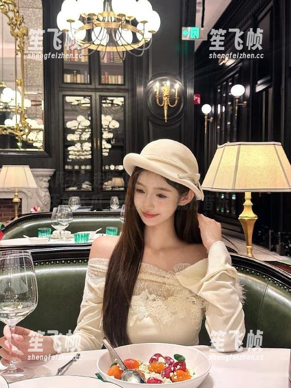 吃瓜网 暴走吃瓜网视频:当老友聊起今天的大瓜,热度直追流行音乐!