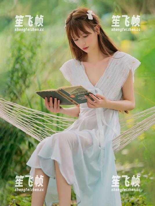 下载“国产黑料网”，轻松获取姨妈级黑料，无责任解锁你的“吃瓜策略”！