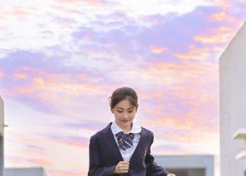 娱乐718官网：看别人高能？我却想躲在被窝里！