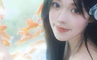 黑暗的角落里，入口引我见证暴走黑料的崩溃时刻！