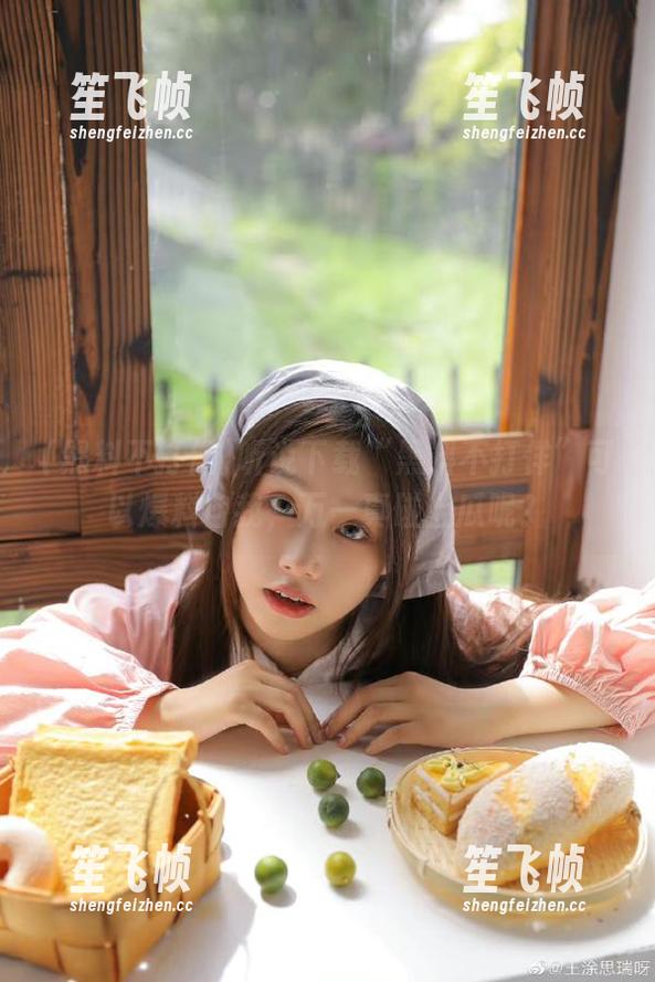 听说下载“黑料不打佯”可以爆料自我，万一真碰上瓜呢？