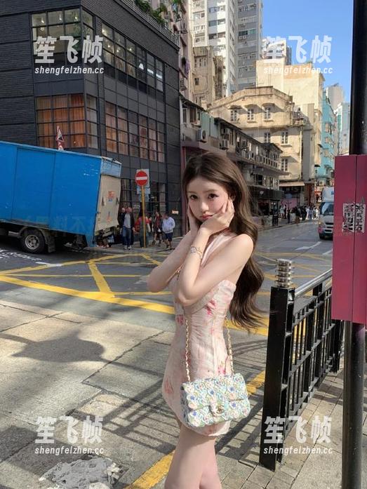 黑料不打烊 黑料不打烊网页版:地址虽小,瓜却能装下整个圈!