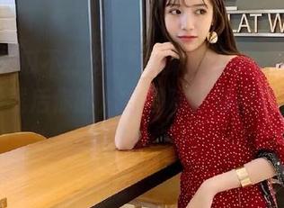 “黑料吃瓜不打烊”网页，下载后你的八卦口味会变得特别奇怪哦。